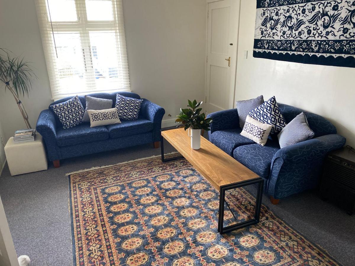 Private, Comfortable Studio. Wellington Extérieur photo