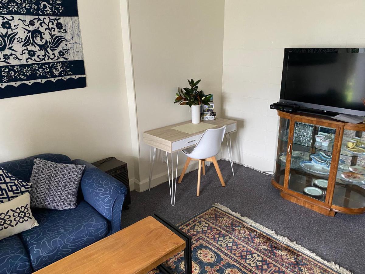 Private, Comfortable Studio. Wellington Extérieur photo